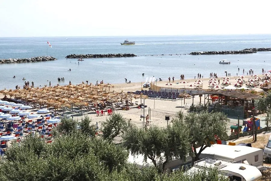 国会大厦酒店 San Mauro Mare 意大利
